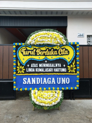 Papan Bunga Duka di Leitimur Selatan